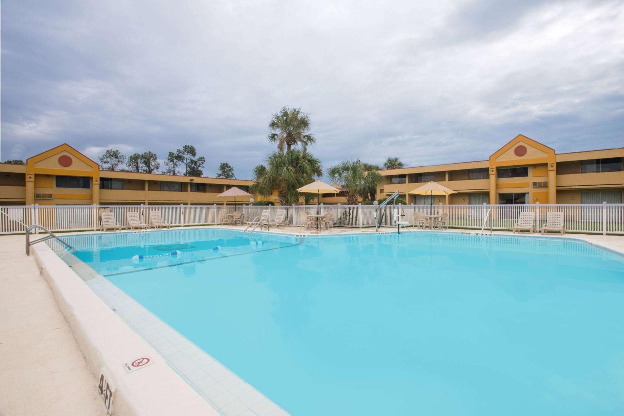 Days Inn By Wyndham Ocala North Exterior foto